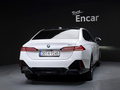BMW 5 SERIES - 3