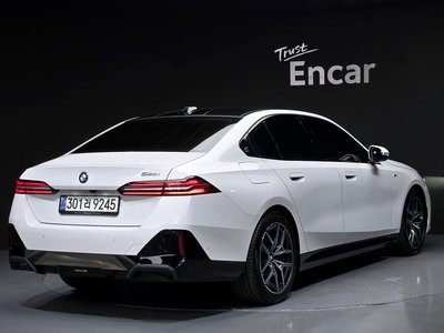 BMW 5 SERIES - 4
