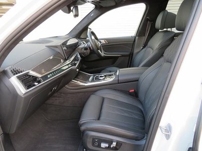 2025 BMW X7 照片 9