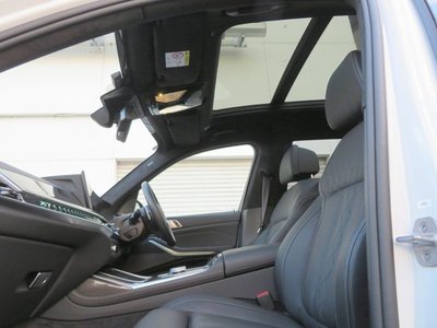 2025 BMW X7 — миниатюра 29