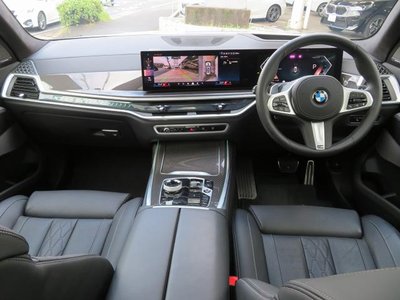 2025 BMW X7 照片 6