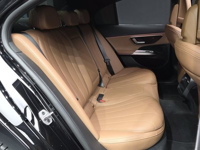 صورة مصغرة 18 لـ 2025 Mercedes-BENZ E-CLASS