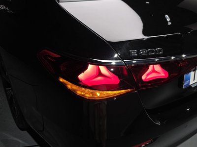 2025 Mercedes-BENZ E-CLASS 照片 10