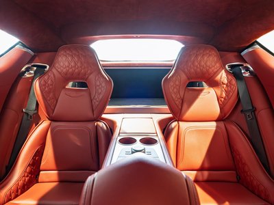 2018 Aston Martin RAPIDE — миниатюра 18