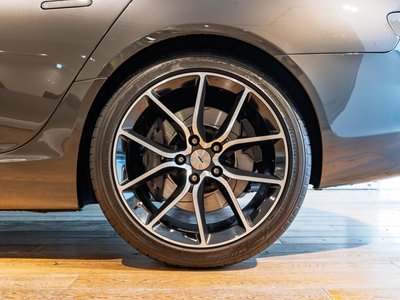 2018 Aston Martin RAPIDE — миниатюра 22