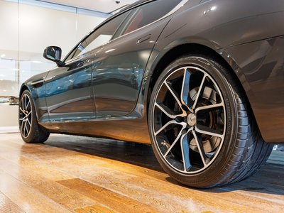 2018 Aston Martin RAPIDE — миниатюра 21