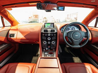 2018 Aston Martin RAPIDE 照片 3