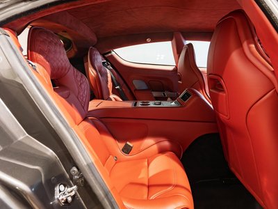 2018 Aston Martin RAPIDE — миниатюра 17