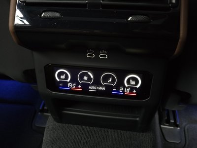 2025 BMW 5 SERIES thumbnail 30