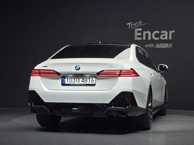 BMW 5 SERIES - 4