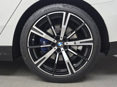 BMW 5 SERIES - 8