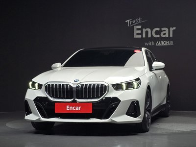 BMW 5 SERIES - 2