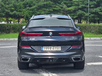 2021 BMW X6 photo 3