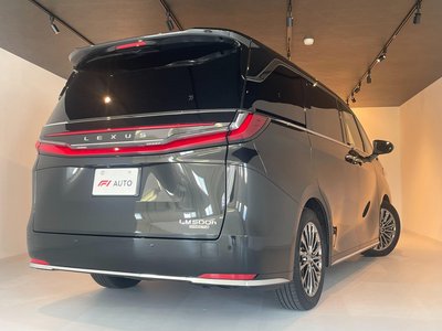 صورة مصغرة 19 لـ 2024 Lexus LM