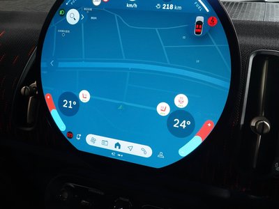 MINI MINI COUNTRYMAN - 7