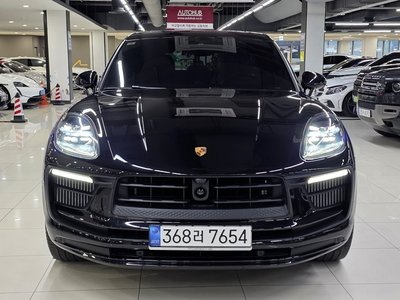 PORSCHE MACAN - 2