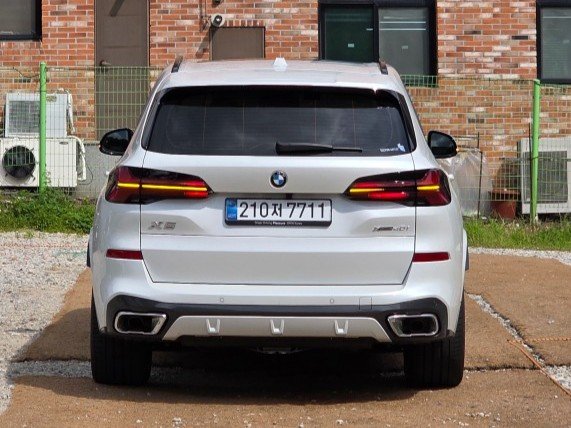 BMW X5 - View 1