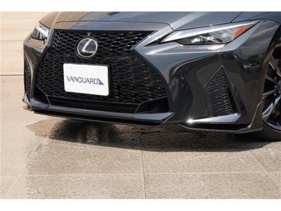 صورة 4 لـ 2022 Lexus IS