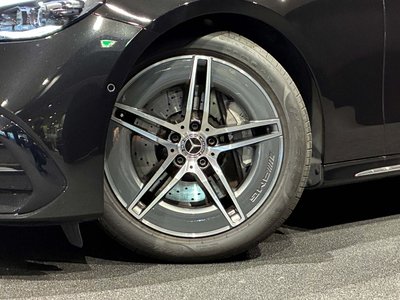 MERCEDES-BENZ E-CLASS - 4