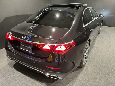 MERCEDES-BENZ E-CLASS - 9