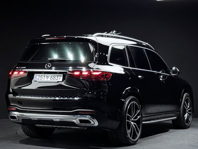 MERCEDES-BENZ GLS - 4