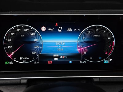 MERCEDES-BENZ GLS - 8