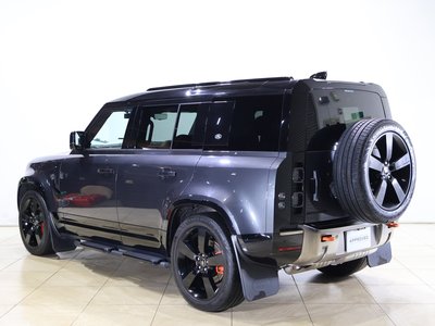 LAND ROVER DEFENDER - 2