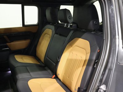 LAND ROVER DEFENDER - 5