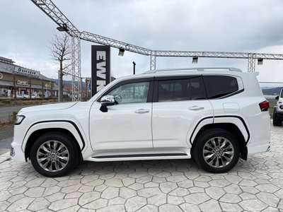 TOYOTA LAND CRUISER 300 - 2