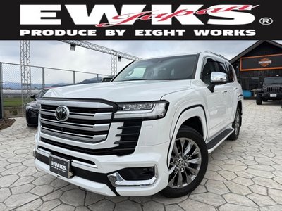 TOYOTA LAND CRUISER 300 - 1