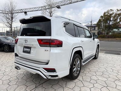 TOYOTA LAND CRUISER 300 - 5