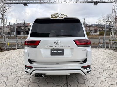 TOYOTA LAND CRUISER 300 - 4