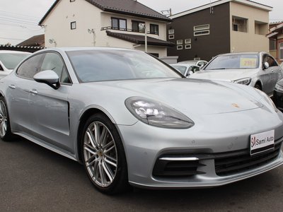 PORSCHE PANAMERA - 3