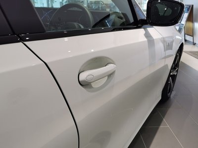 2025 BMW 3 SERIES 缩略图 18