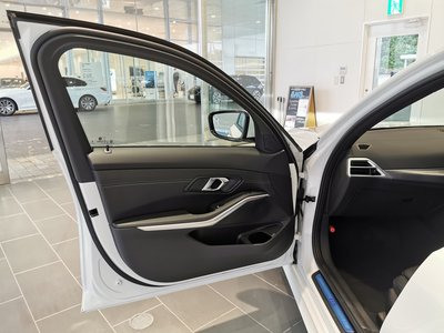 2025 BMW 3 SERIES 缩略图 49