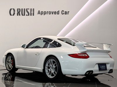 PORSCHE 911 - 6
