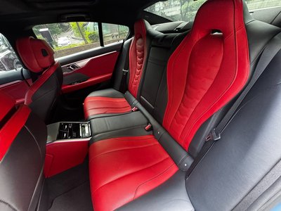 صورة 10 لـ 2019 BMW 8 SERIES