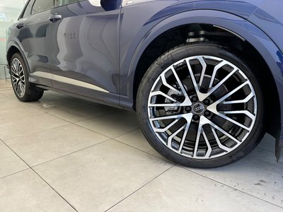 صورة 10 لـ 2025 AUDI Q5