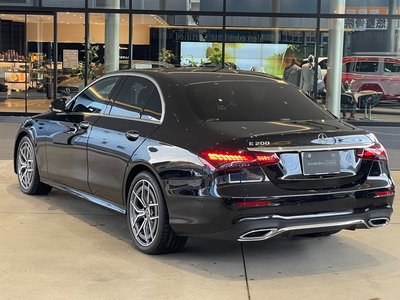 MERCEDES-BENZ E-CLASS - 4