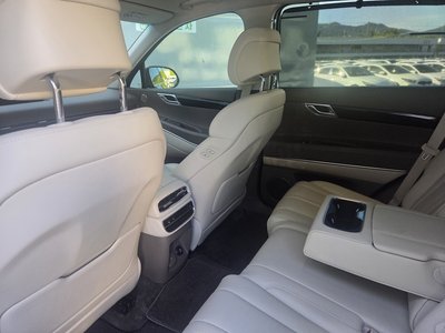 صورة 10 لـ 2023 Genesis GV80