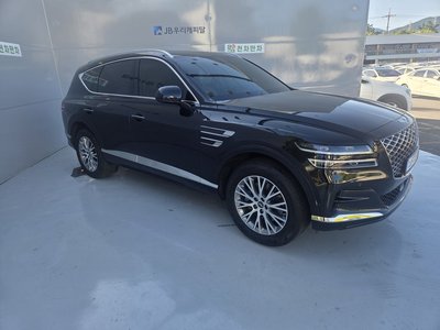صورة 2 لـ 2023 Genesis GV80