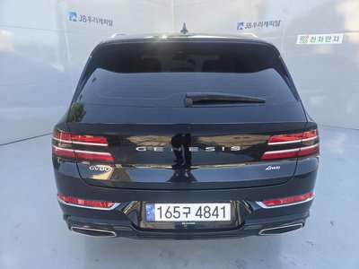 صورة 7 لـ 2023 Genesis GV80