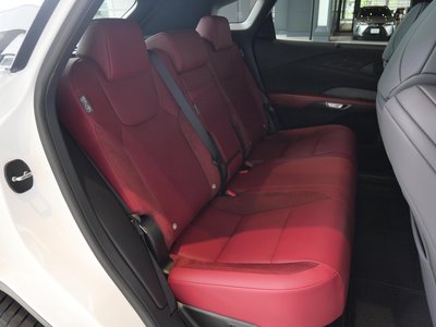2023 Lexus RX — миниатюра 16