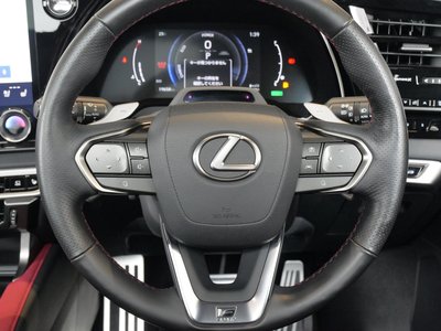 صورة 7 لـ 2023 Lexus RX