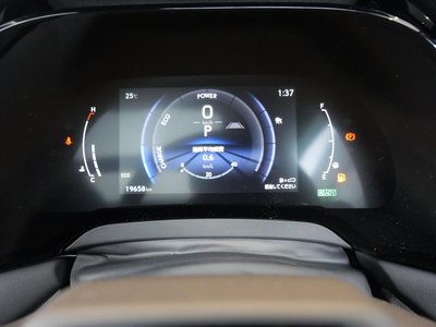 صورة 8 لـ 2023 Lexus RX