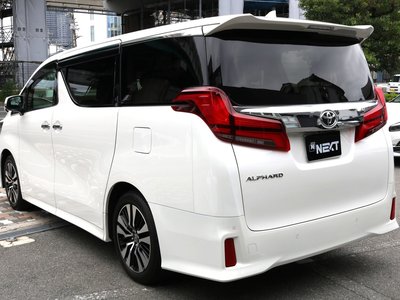 TOYOTA ALPHARD - 9