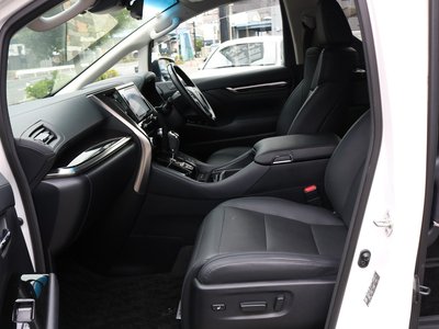 2022 Toyota ALPHARD — миниатюра 13