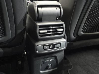 صورة مصغرة 36 لـ 2026 AUDI Q4 E-TRON