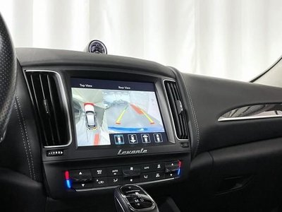 2020 Maserati LEVANTE photo 5