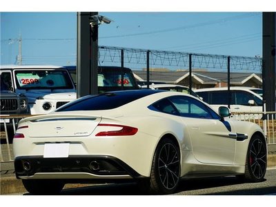 ASTON MARTIN VANQUISH - 6